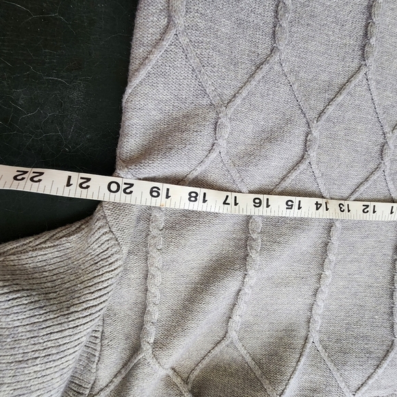 Belldini Heather Gray Turtleneck Long sleeve Women's  Sweater Size M - Picture 7 of 7